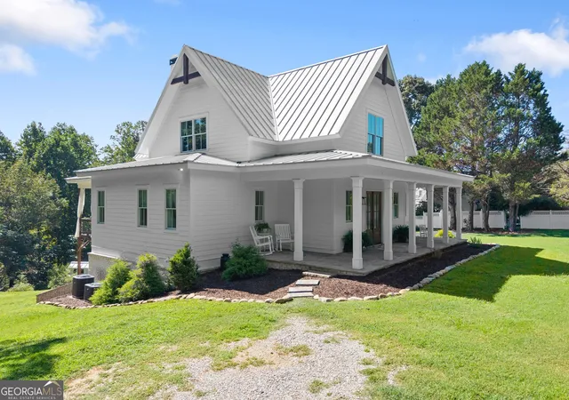 Photo 4 of Single family home for sale at 3567 Duckett Mill Rd, Gainesville, GA 30506 | MLS# 10833811 | Listing updated on 2026-09-10