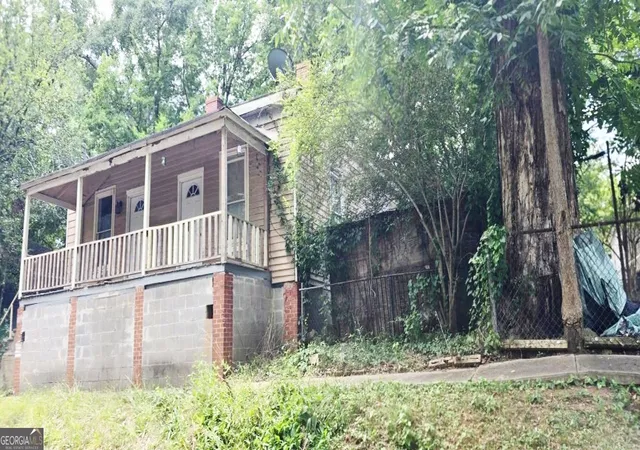 3rd image of 7 Magnolia St, Covington, GA 30014 | MLS# 10812638