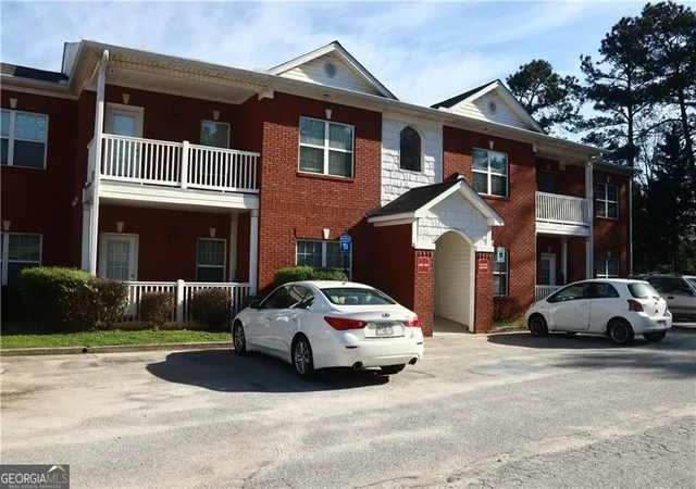 Photo 17 of Condo for sale at 7712 Autry Cir #516, Douglasville, GA 30134 | MLS# 10651212 | Listing updated on 2025-12-22