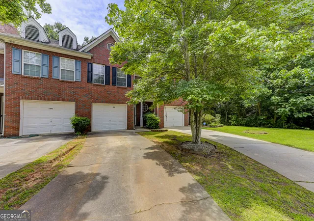 Photo 3 of Sale Pending at 6093 Brookechase Ln, Norcross, GA 30093 | MLS# 10783357 | Listing updated on 2026-08-27