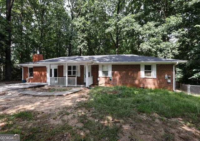 Photo 2 of Single family home for sale at 4330 Mink Livsey Rd, Snellville, GA 30039 | MLS# 10833789 | Listing updated on 2026-09-24