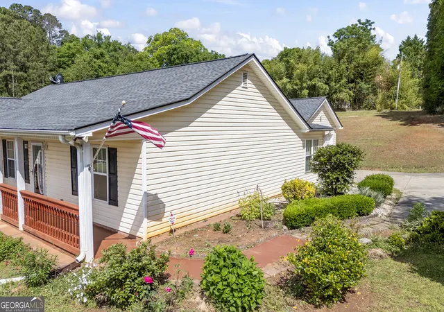 Homes for sale in Commerce, GA | 574 Mt Bethel Rd, Commerce, GA 30530 | MLS# 10761599