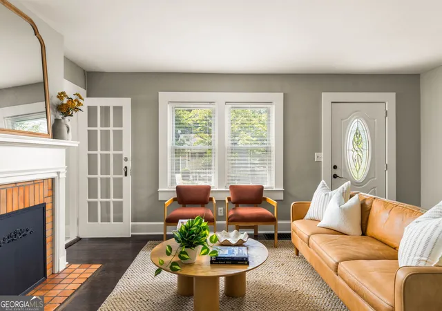 Photo 3 of Sale Pending at 522 Federal Ter Se, Atlanta, GA 30315 | MLS# 10832707 | Listing updated on 2026-09-01