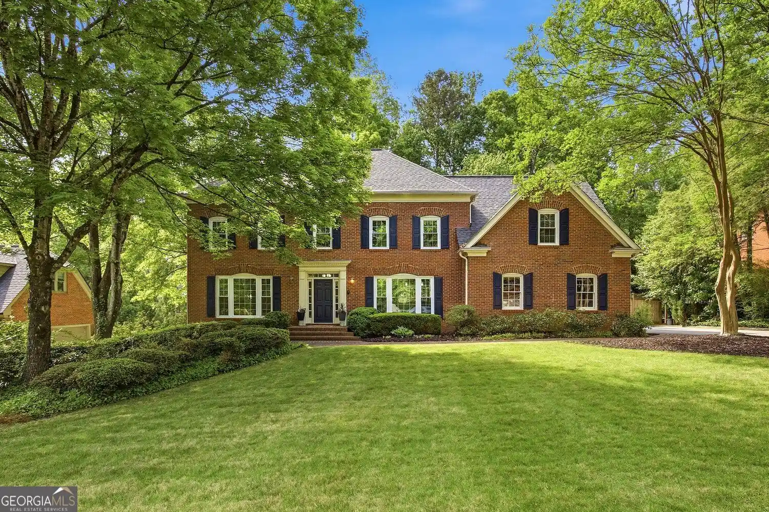 Photo 1 of Single family home for sale at 7525 S Spalding Lake Dr, Sandy Springs, GA 30350 | MLS# 10868883 | Listing updated on 2026-10-21