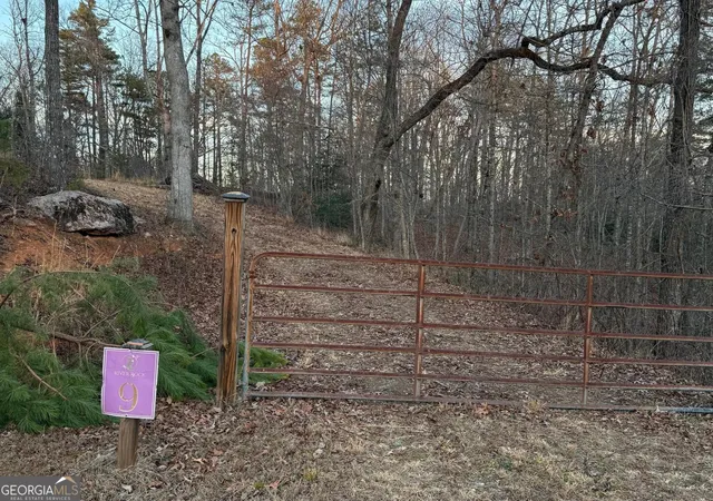 1st image of 426 Rockhouse Xing, Demorest, GA 30535 | MLS# 10786069