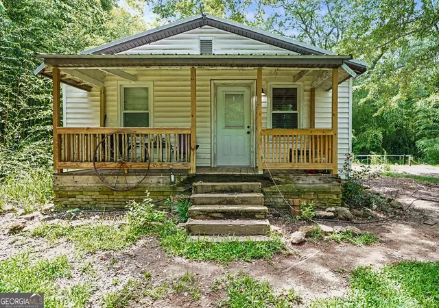 Photo 3 of Single family home for sale at 629 N Mcdonough Rd, Griffin, GA 30223 | MLS# 10789167 | Listing updated on 2026-10-08