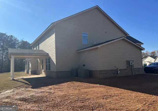 Photo 3 of Single family home for sale at 1100 Gilbert Ct, Stockbridge, GA 30281 | MLS# 10754588 | Listing updated on 2026-05-14