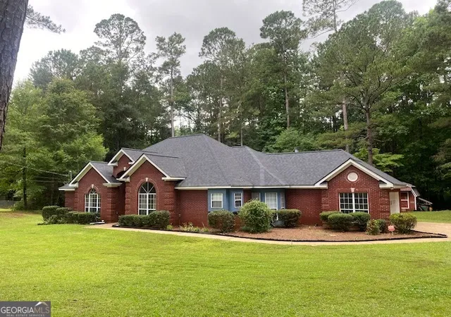 Homes for sale in Lanett, AL | 1697 N 11th Ct, Lanett, AL 36863 | MLS# 10792662