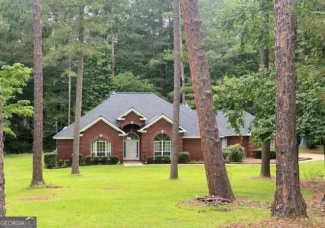 Homes for sale in Lanett, AL | 1697 N 11Th Ct, Lanett, AL 36863 | MLS# 10792662