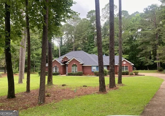 Homes for sale in Lanett, AL | 1697 N 11Th Ct, Lanett, AL 36863 | MLS# 10792662