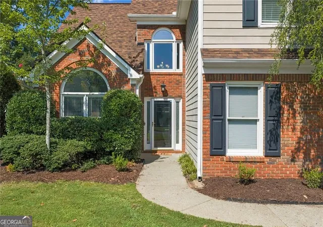 Photo 2 of Single family home for sale at 1005 Brentmoor Ln Nw, Kennesaw, GA 30144 | MLS# 10832343 | Listing updated on 2026-10-14