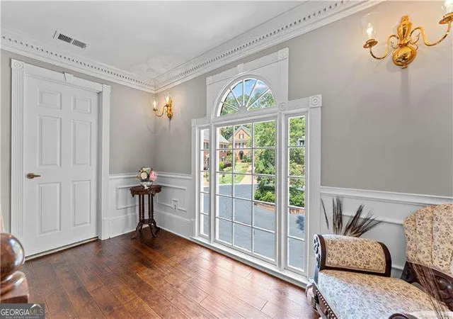 Photo 4 of Single family home for sale at 1951 Winchelsea Ct W, Atlanta, GA 30338 | MLS# 10825154 | Listing updated on 2026-09-10