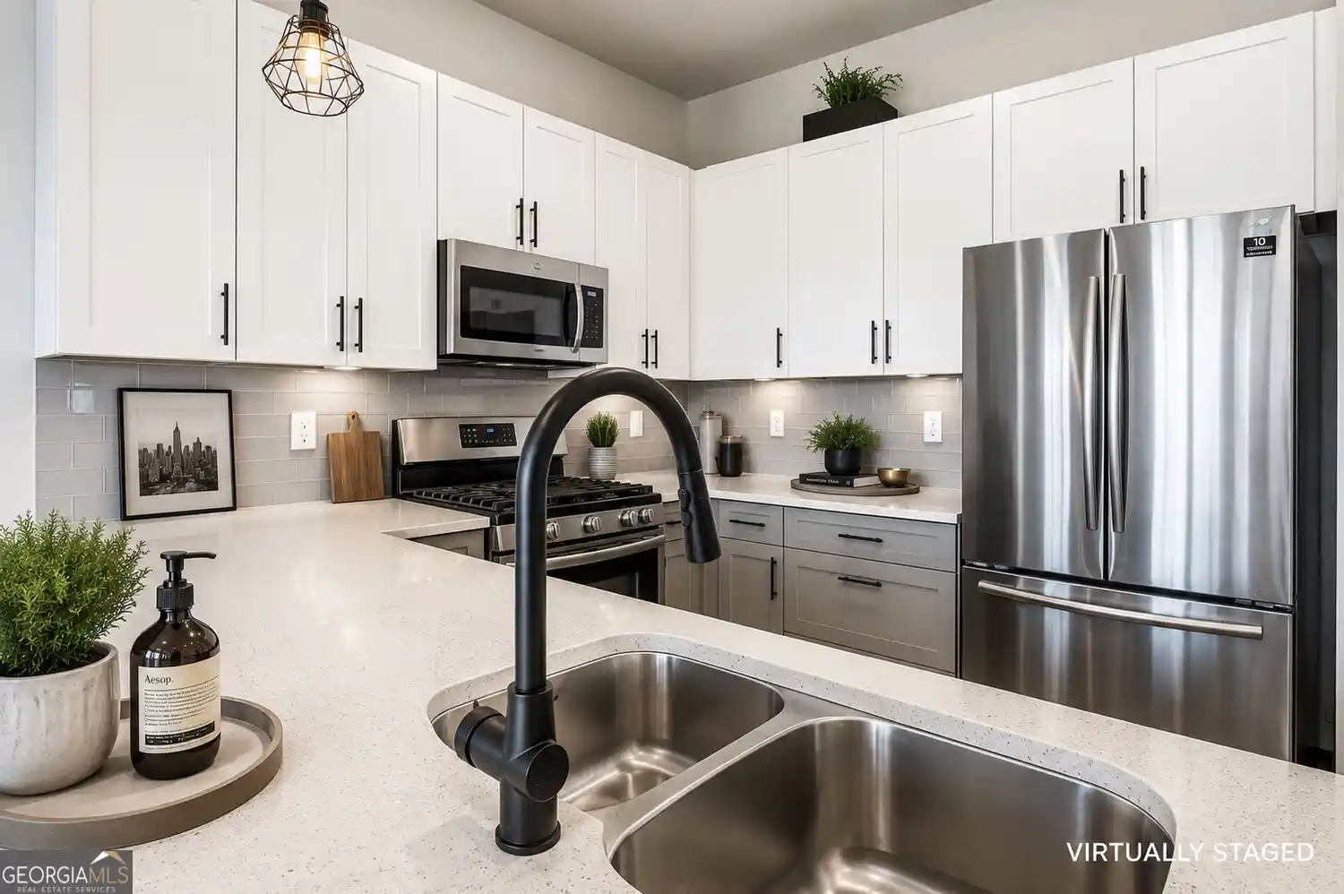 Listing Photo 2 - Condo for sale in 764 Memorial Dr located at 764 Memorial Dr, Atlanta, GA 30316 - Unit #17