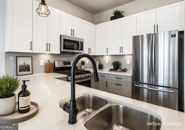 Photo 2 of Condo for sale at 764 Memorial Dr #17, Atlanta, GA 30316 | MLS# 10812342 | Listing updated on 2026-09-13