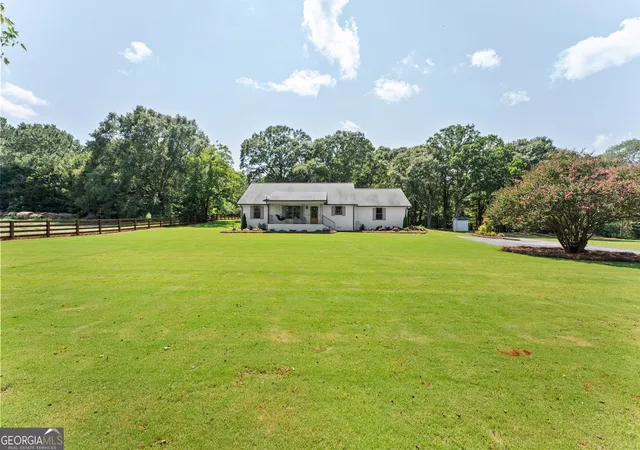 Photo 4 of Single family home for sale at 2300 Colham Ferry Rd, Watkinsville, GA 30677 | MLS# 10825837 | Listing updated on 2026-08-28