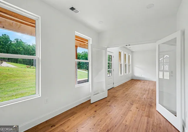 2nd image of 1013 Queens Bridge Wy, Griffin, GA 30223 | MLS# 10788335