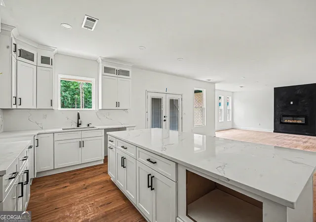 Photo 3 of Single family home for sale at 1013 Queens Brg Way, Griffin, GA 30223 | MLS# 10788335 | Listing updated on 2026-07-27