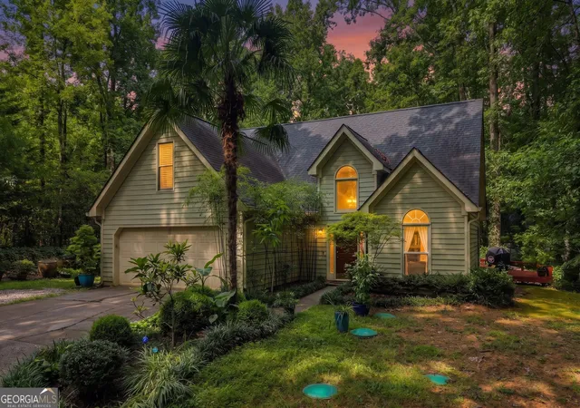 Photo 2 of Sale Pending at 1060 Sharon Pl, Watkinsville, GA 30677 | MLS# 10814508 | Listing updated on 2026-08-19