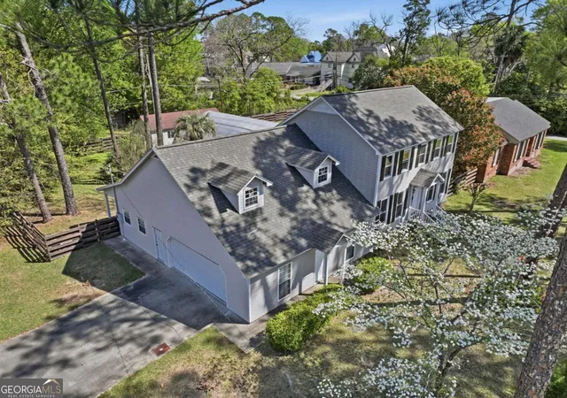 Homes for sale in Fitzgerald, GA | 215 W Cypress St, Fitzgerald, GA 31750 | MLS# 10804597
