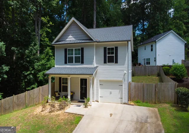 Photo 3 of Single family home for sale at 2445 Fleetwood Dr, Cumming, GA 30041 | MLS# 10786527 | Listing updated on 2026-08-15