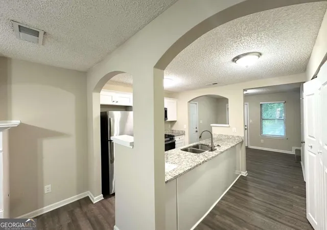 Photo 4 of Single family home for sale at 614 Tramore Ct, Stockbridge, GA 30281 | MLS# 10523367 | Listing updated on 2026-10-03