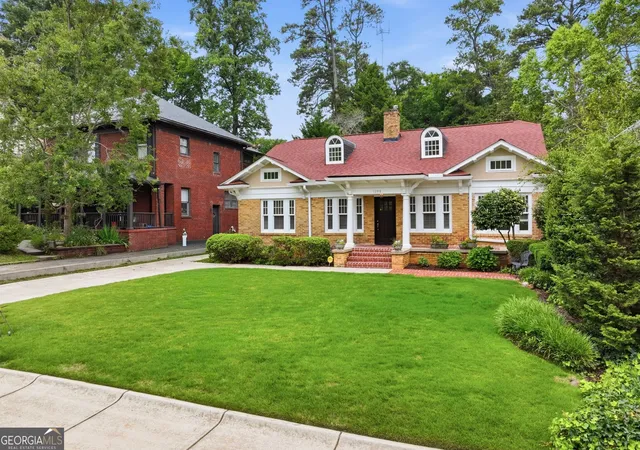 Photo 2 of Sale Pending at 1298 Oxford Rd Ne, Atlanta, GA 30306 | MLS# 10786686 | Listing updated on 2026-09-04