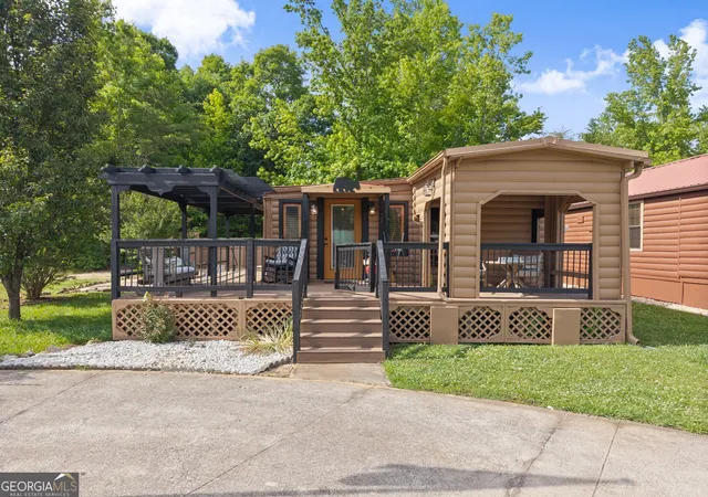Homes for sale in Cleveland, GA | 165 Stag Leap Dr, Cleveland, GA 30528 | MLS# 10775562