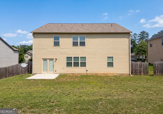 Photo 4 of Sale Pending at 8496 Glenview St, Douglasville, GA 30134 | MLS# 10780281 | Listing updated on 2026-10-05