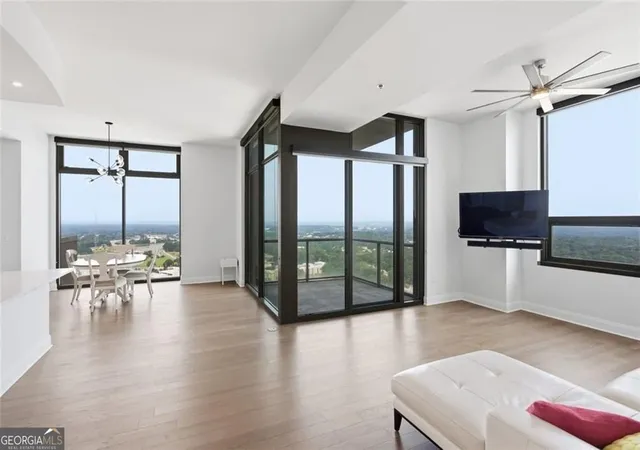 Photo 3 of Condo for sale at 270 17th Street NW #4308, Atlanta, GA 30363 | MLS# 10817806 | Listing updated on 2026-08-17