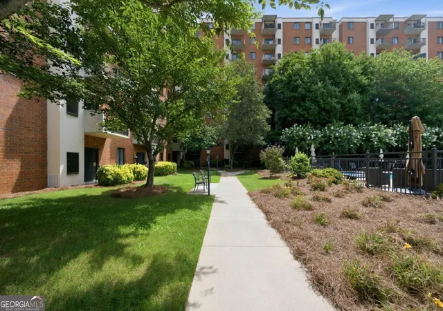 2nd image of 300 Johnson Fry Rd, Sandy Springs, GA 30328