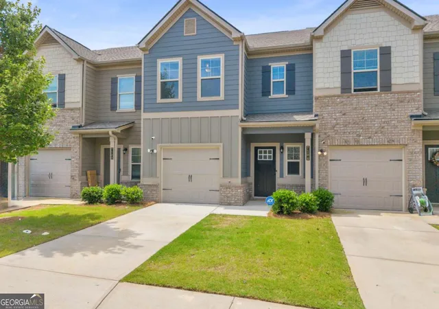 Photo 1 of Single family home for sale at 7106 Chara Ln Sw, Atlanta, GA 30331 | MLS# 10792677 | Listing updated on 2026-10-07
