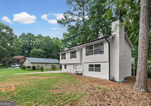 Photo 3 of Single family home for sale at 2648 Smoke House Pl Sw, Marietta, GA 30064 | MLS# 10829183 | Listing updated on 2026-09-12