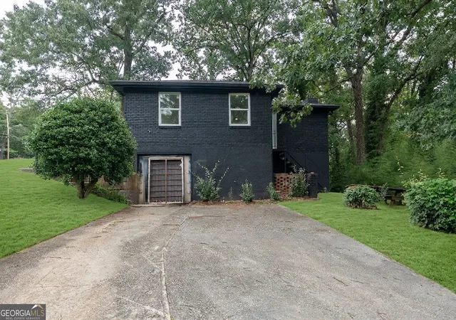 Photo 3 of Sale Pending at 1913 Flintwood Dr Se, Atlanta, GA 30316 | MLS# 10797408 | Listing updated on 2026-10-04