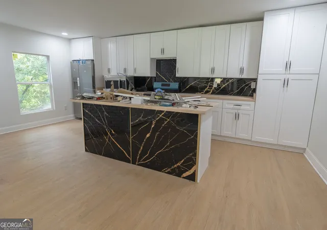 Photo 4 of Sale Pending at 1913 Flintwood Dr SE, Atlanta, GA 30316 | MLS# 10797408 | Listing updated on 2026-10-04
