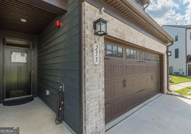 Photo 3 of Townhouse for sale at 255 Climbing Ivy Cir, Fayetteville, GA 30214 | MLS# 10763820 | Listing updated on 2026-07-03