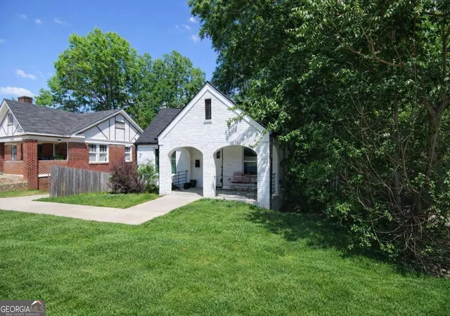 3rd image of 1184 Metropolitan Pkwy Sw, Atlanta, GA 30310 | MLS# 10737532