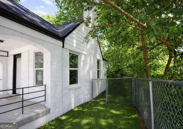 5th image of 1184 Metropolitan Pkwy Sw, Atlanta, GA 30310 | MLS# 10737532