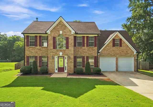 Photo 1 of Single family home for sale at 304 Waterfront Dr, Mcdonough, GA 30253 | MLS# 10834314 | Listing updated on 2026-09-23