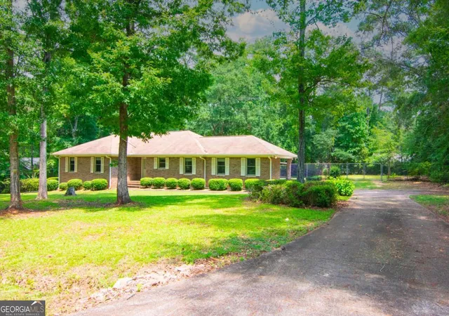1st image of 240 Plumfield Dr, Pine Mountain, GA 31822 | MLS# 10820184