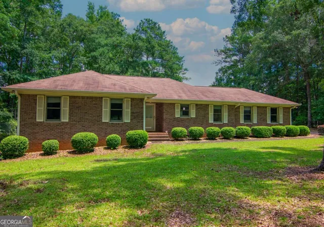 5th image of 240 Plumfield Dr, Pine Mountain, GA 31822 | MLS# 10820184
