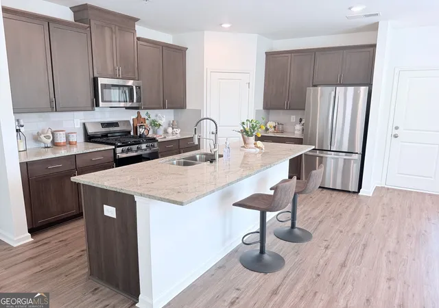 Photo 4 of Townhouse for sale at 1326 Vayda Ct, Marietta, GA 30066 | MLS# 10836259 | Listing updated on 2026-09-14