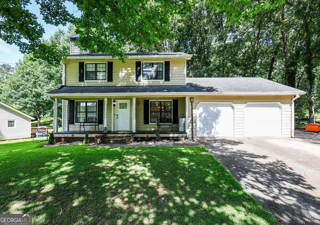 2nd image of 3129 N Woods Trl, Douglasville, GA 30135 | MLS# 10792993