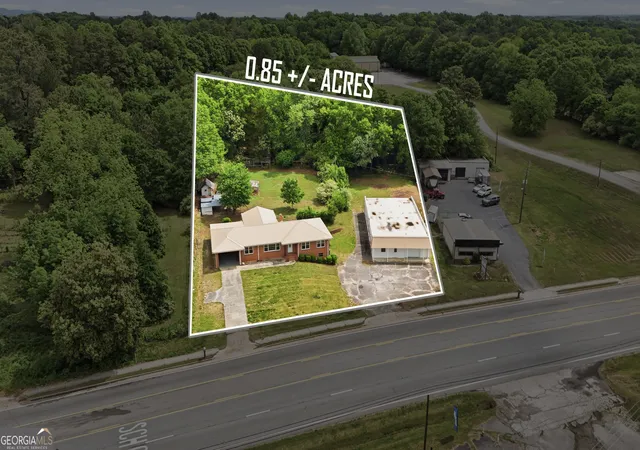 Photo 3 of Single family home for sale at 3201 Hwy 17 Alt, Toccoa, GA 30577 | MLS# 10754657 | Listing updated on 2026-08-29