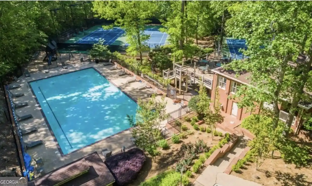 Photo 1 of Single family home for sale at 16165 Grand Litchfield Dr, Roswell, GA 30075 | MLS# 10765082 | Listing updated on 2026-10-05