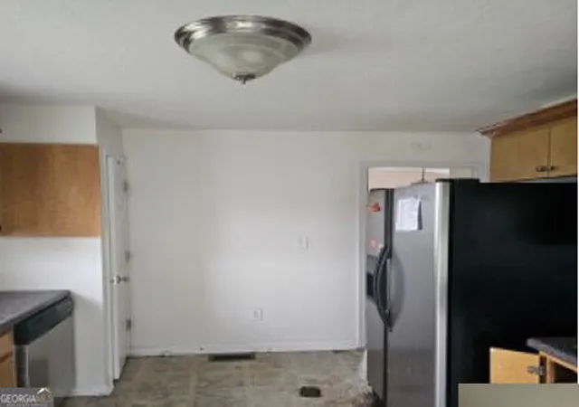 6th image of 1504 Rockview Circle, Weaver, AL 36277 | MLS# 10833870