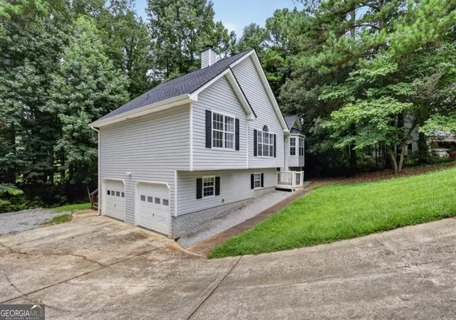 Photo 2 of Single family home for sale at 88 Paradise Trl, Douglasville, GA 30134 | MLS# 10819615 | Listing updated on 2026-09-13