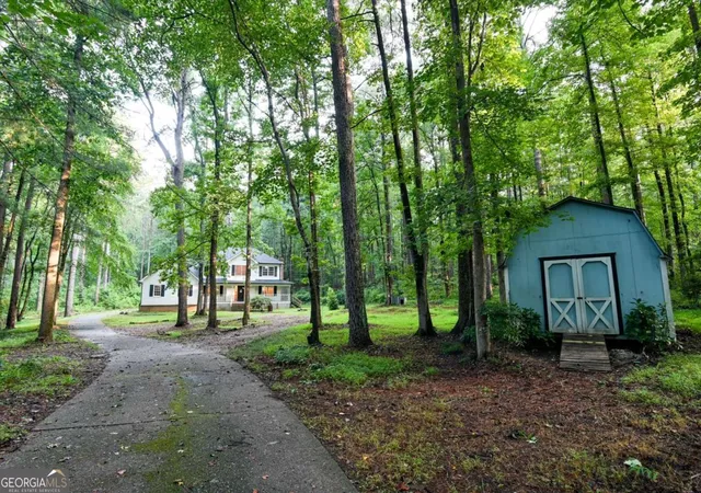 Photo 2 of Single family home for sale at 3545 Rock Falls Dr, Snellville, GA 30039 | MLS# 10805468 | Listing updated on 2026-09-16