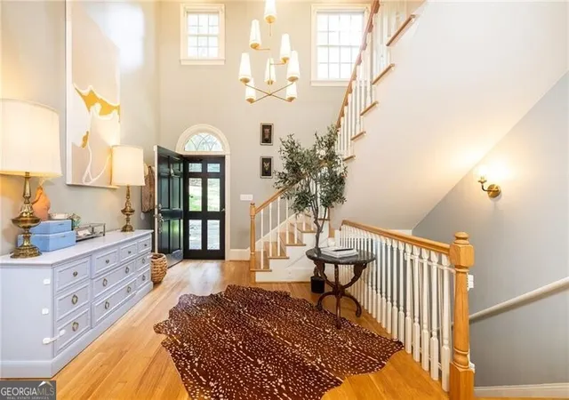 Photo 3 of Single family home for sale at 1135 Peachtree Battle Ave Nw, Atlanta, GA 30327 | MLS# 10823537 | Listing updated on 2026-08-27