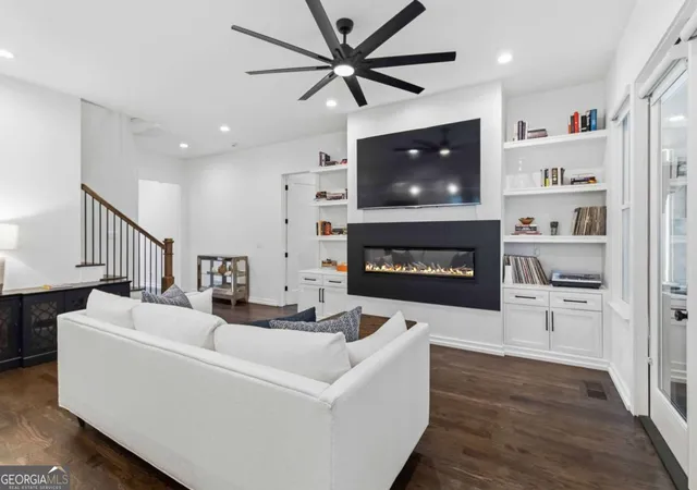 Photo 4 of Single family home for sale at 1719 Old Hickory St, Decatur, GA 30032 | MLS# 10794014 | Listing updated on 2026-09-12