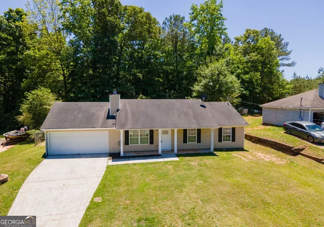 Homes for sale in Grantville, GA | 7 Chelsea Ln, Grantville, GA 30220 | MLS# 10741535